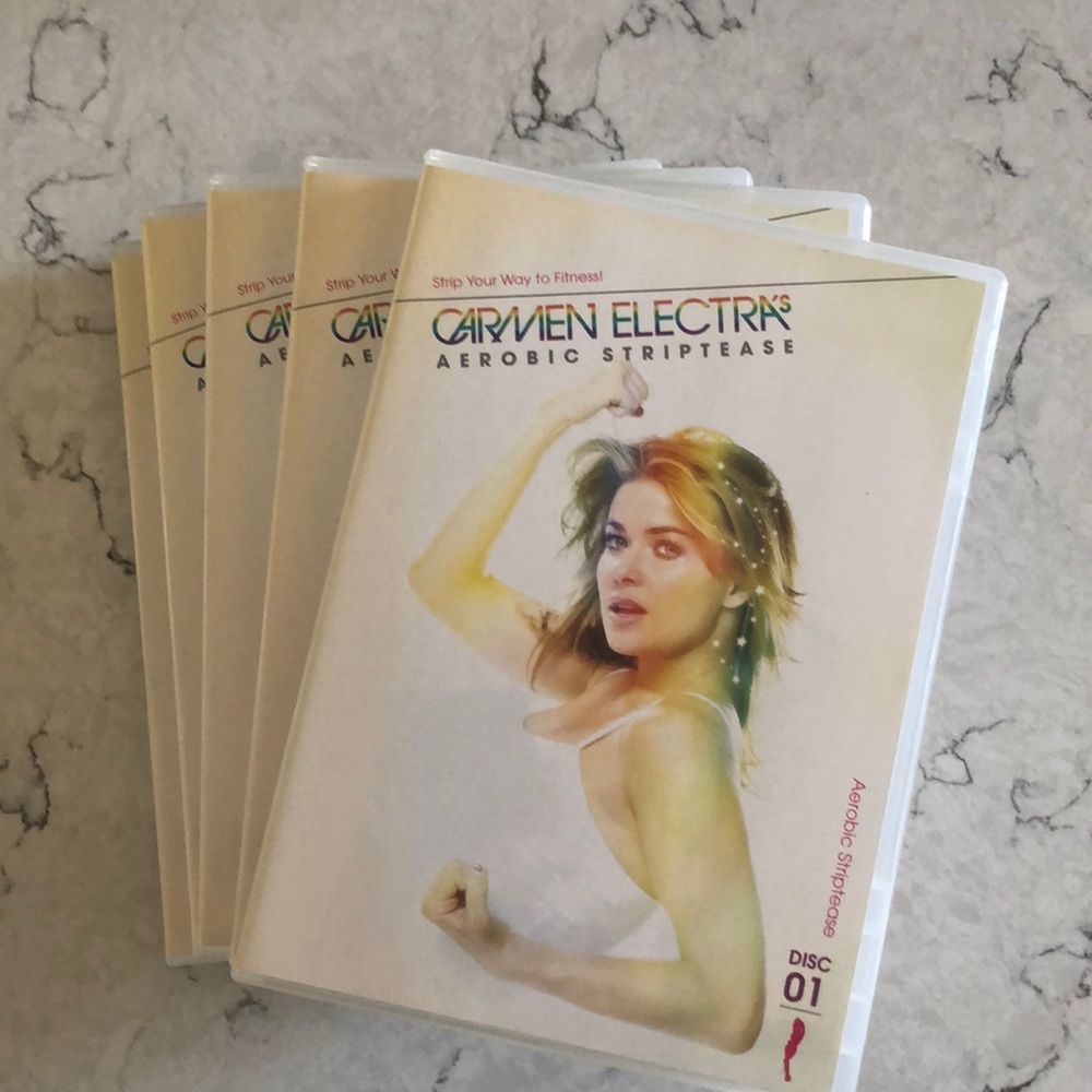 Carmen Electra Aerobic Striptease 5 DVD Set   EUC